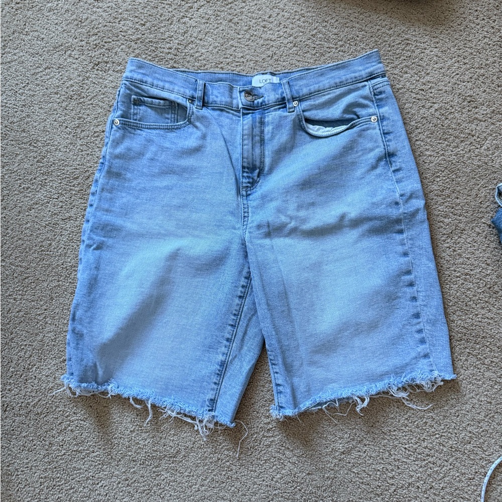 LOFT Women's Light Blue Frayed Hem Jean Shorts